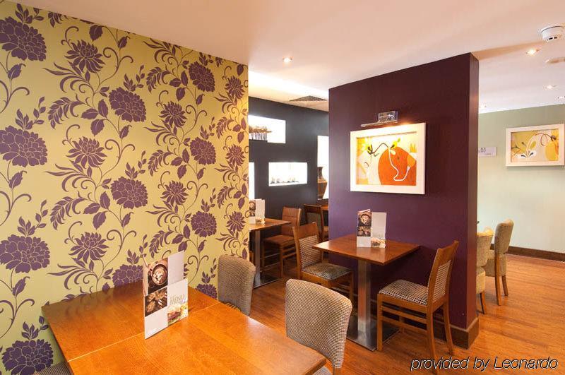 Premier Inn London Gatwick Airport - Manor Royal Crawley  Exterior foto